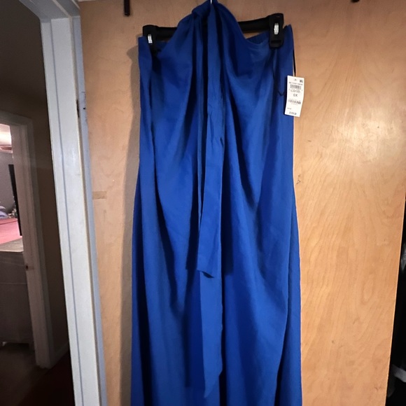 Brand new, never worn. Royal blue linen. Size 0X or XL - Picture 4 of 5